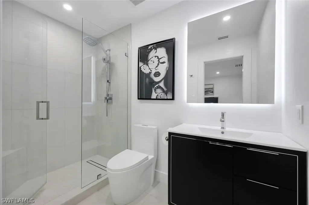 10002 Vanderbilt Drive Naples FL 34108