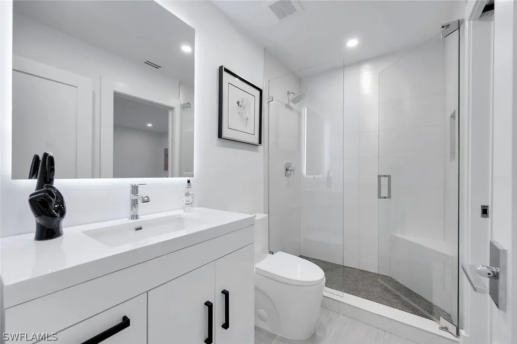10002 Vanderbilt Drive Naples FL 34108