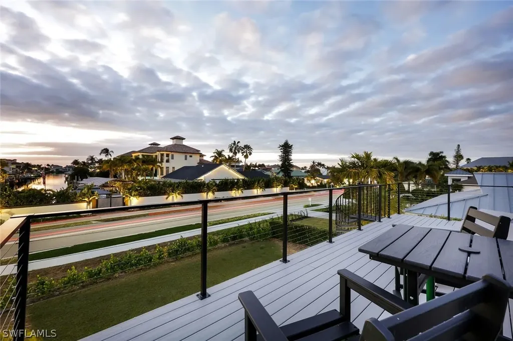 10002 Vanderbilt Drive Naples FL 34108