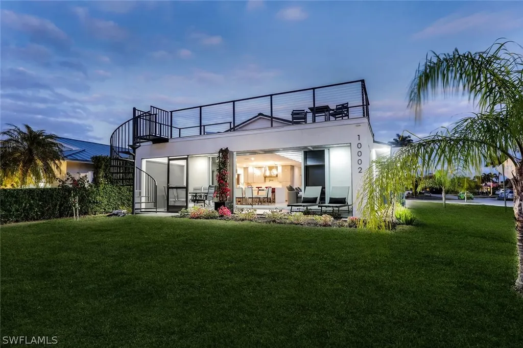 10002 Vanderbilt Drive Naples FL 34108