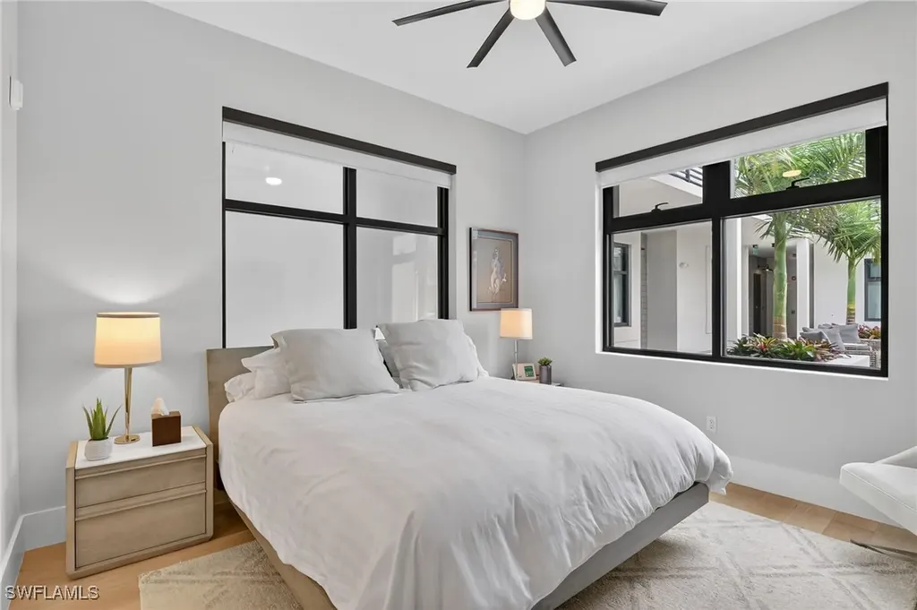 850 Central Avenue Naples FL 34102