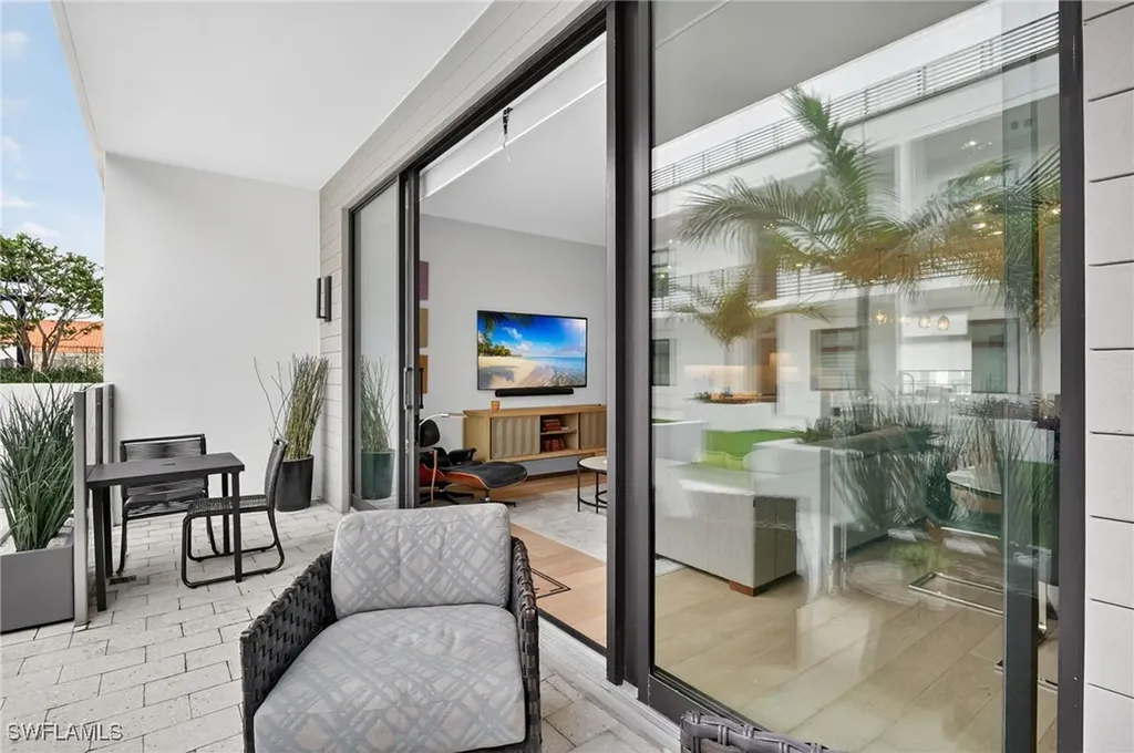 850 Central Avenue Naples FL 34102