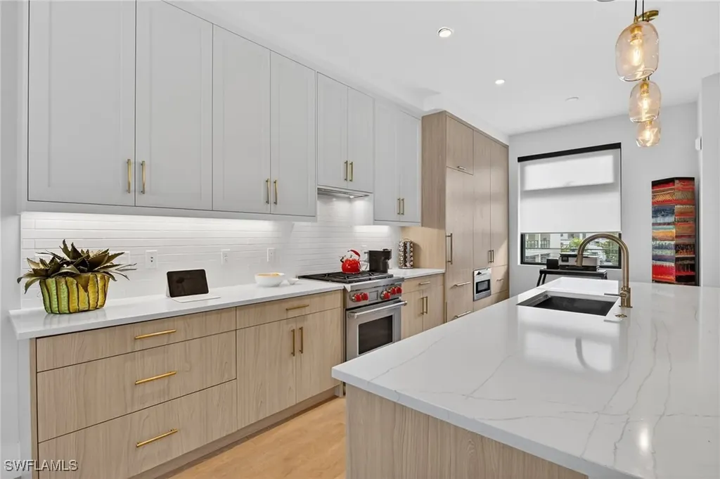 850 Central Avenue Naples FL 34102