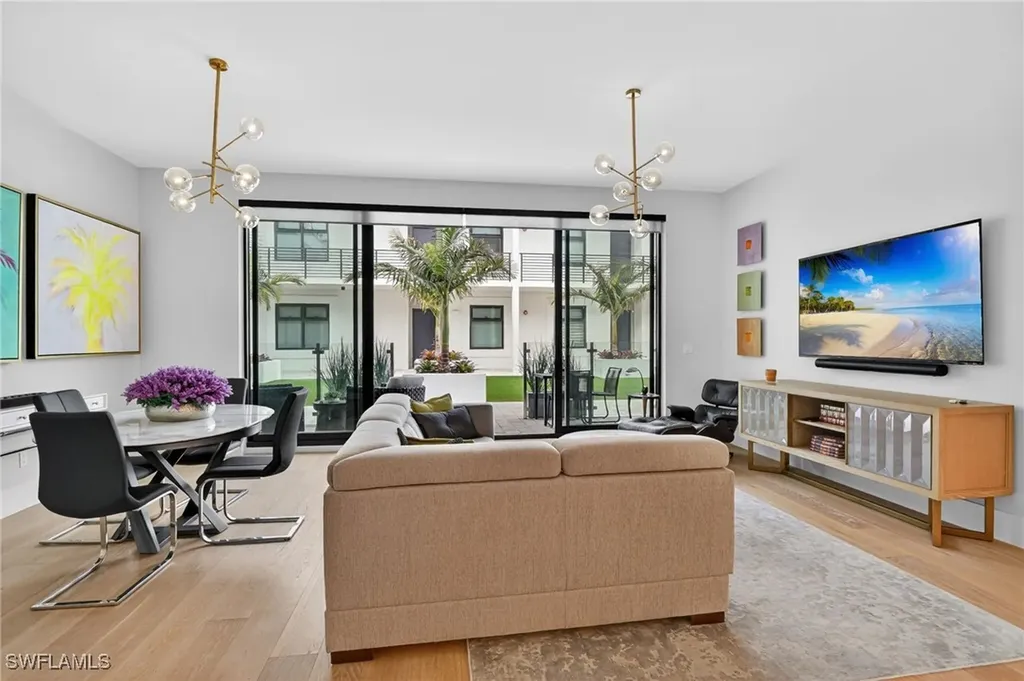 850 Central Avenue Naples FL 34102