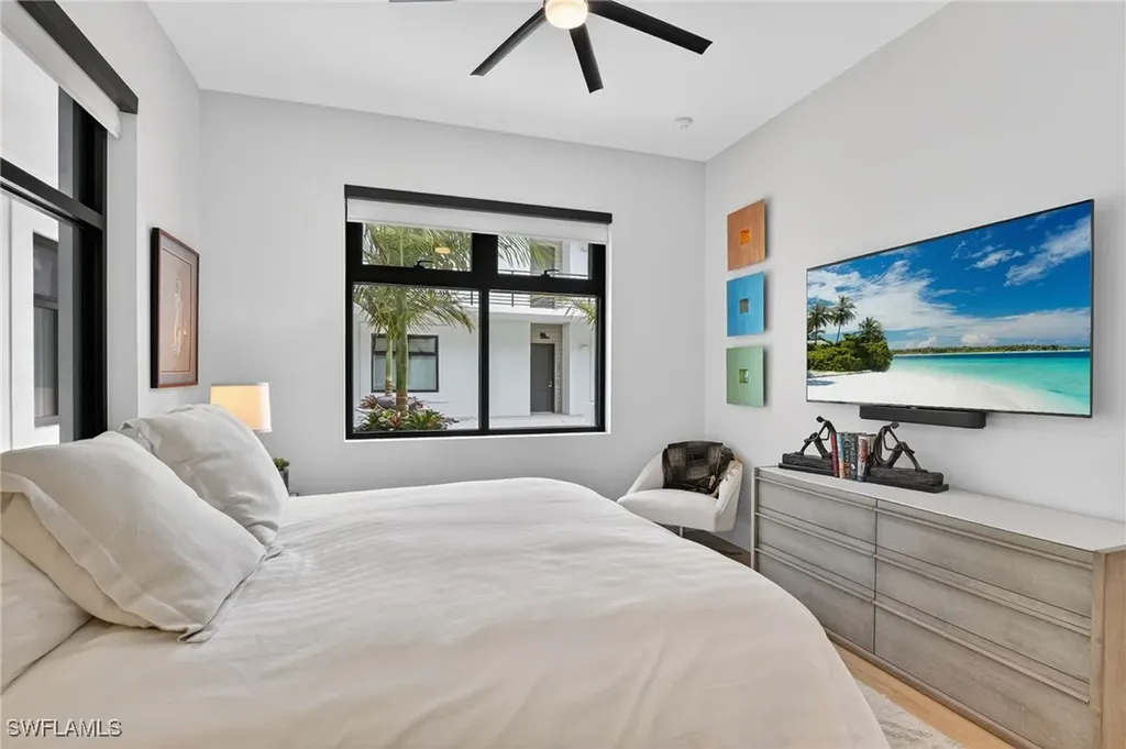 850 Central Avenue Naples FL 34102