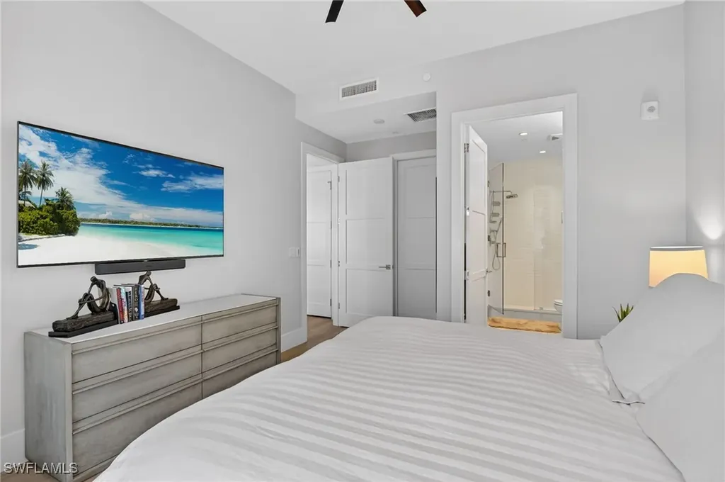 850 Central Avenue Naples FL 34102