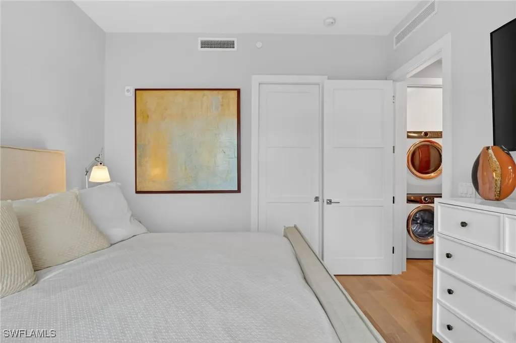 850 Central Avenue Naples FL 34102