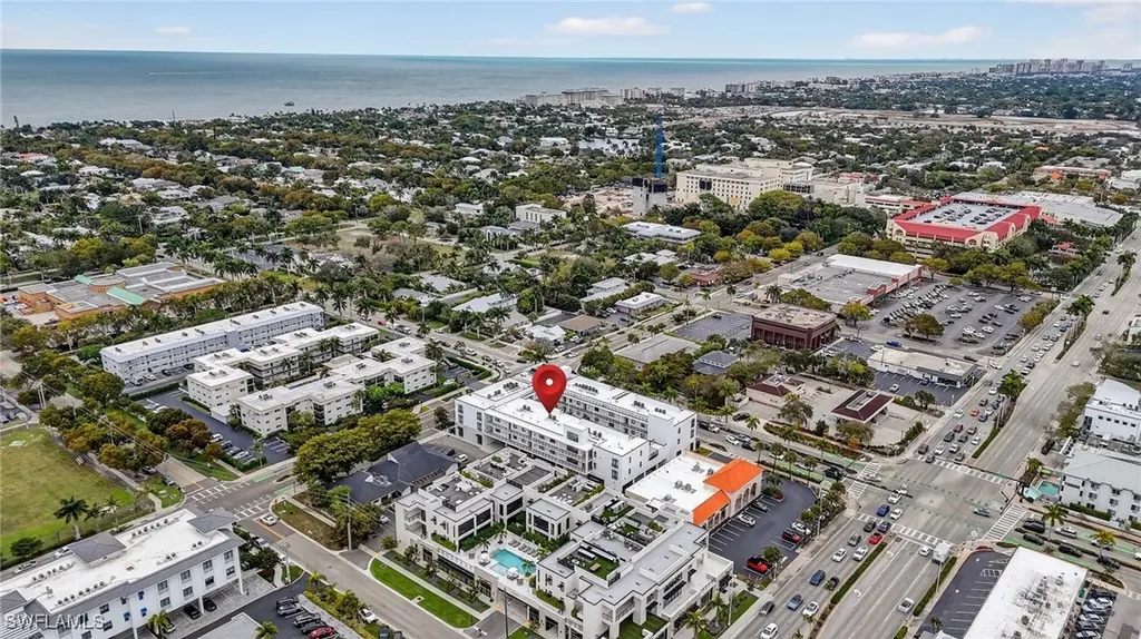 850 Central Avenue Naples FL 34102