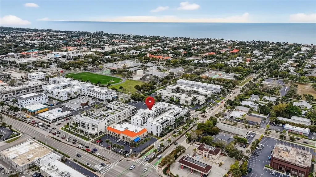 850 Central Avenue Naples FL 34102