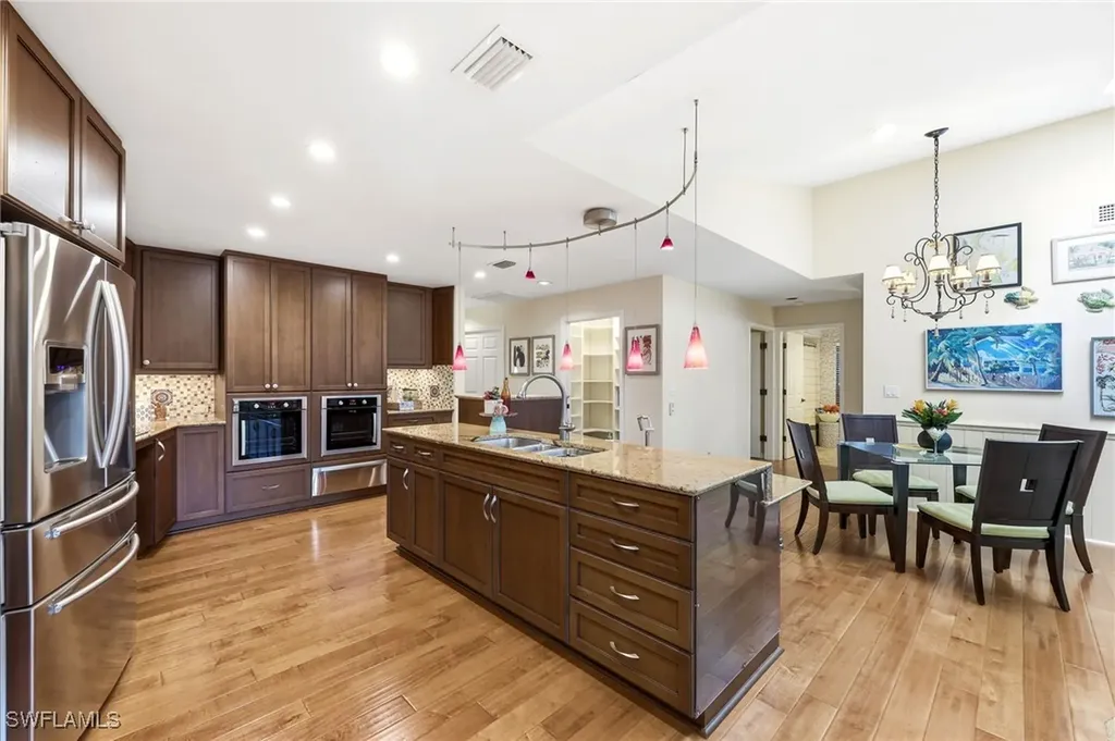 2274 Queens Way Naples FL 34112
