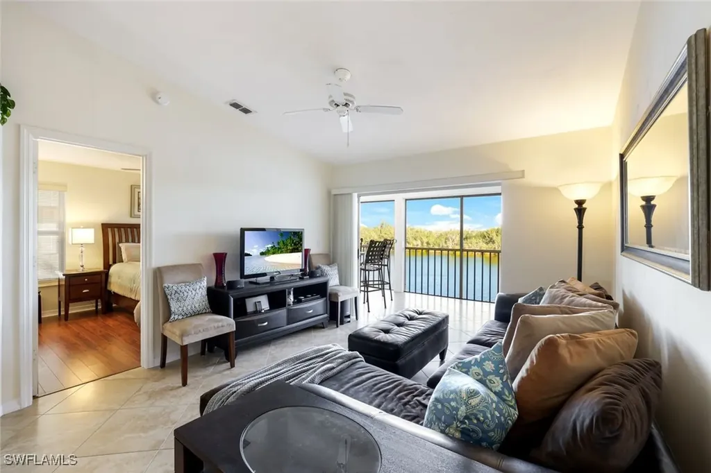 1325 Mainsail Drive Naples FL 34114