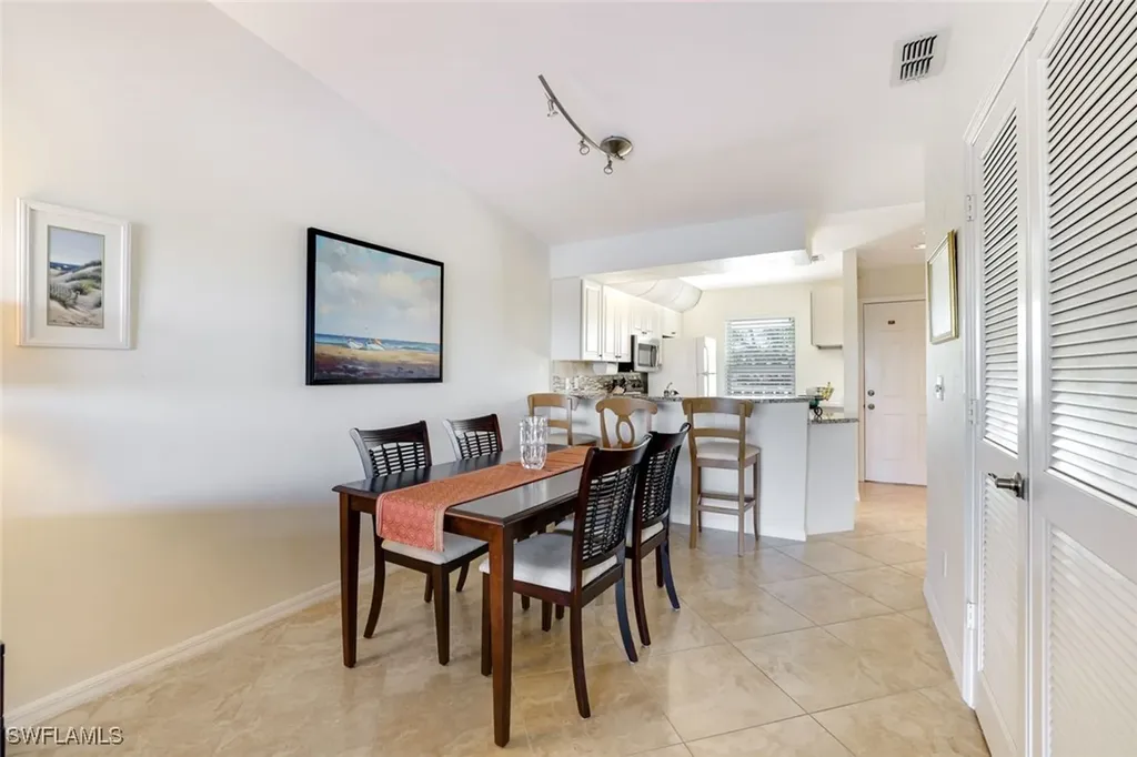 1325 Mainsail Drive Naples FL 34114