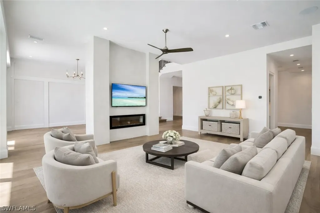 16716 Enclave Circle Naples FL 34110