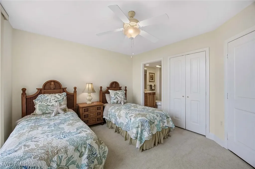 6597 Nicholas Boulevard E Naples FL 34108