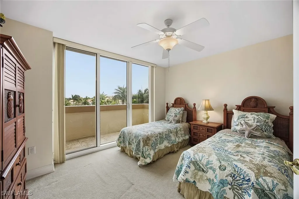 6597 Nicholas Boulevard E Naples FL 34108