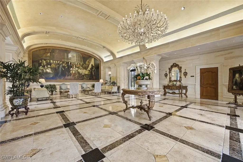 6597 Nicholas Boulevard E Naples FL 34108