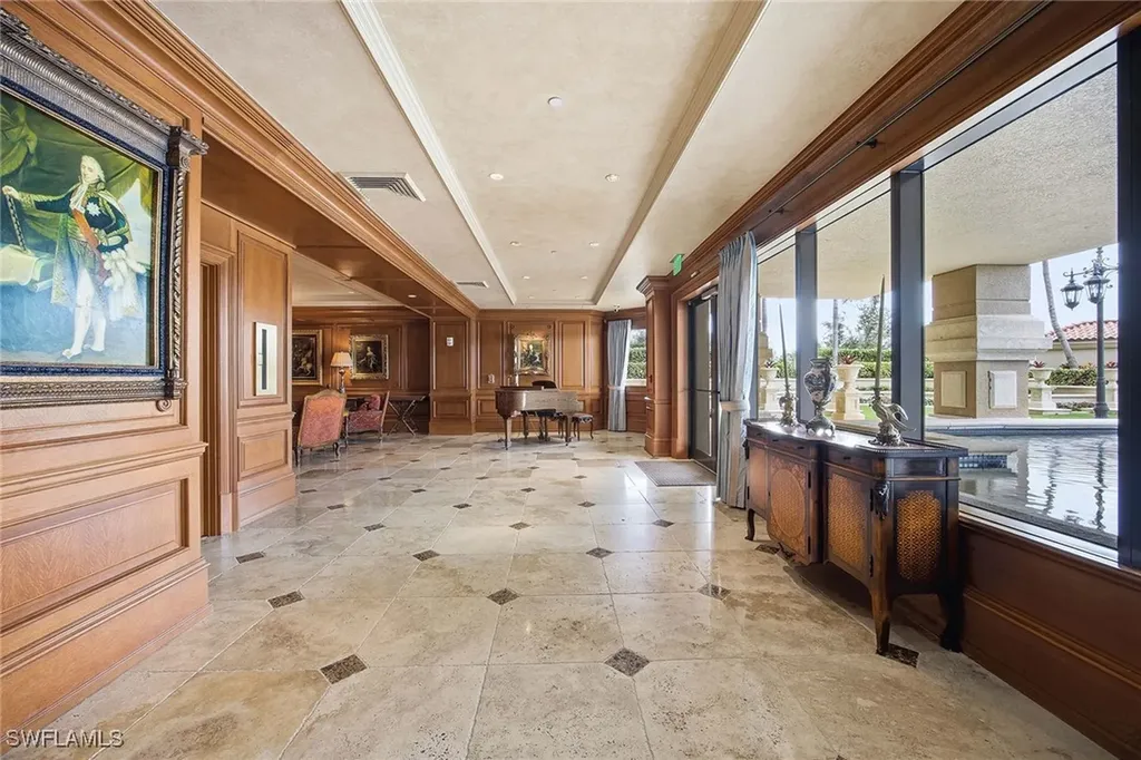 6597 Nicholas Boulevard E Naples FL 34108