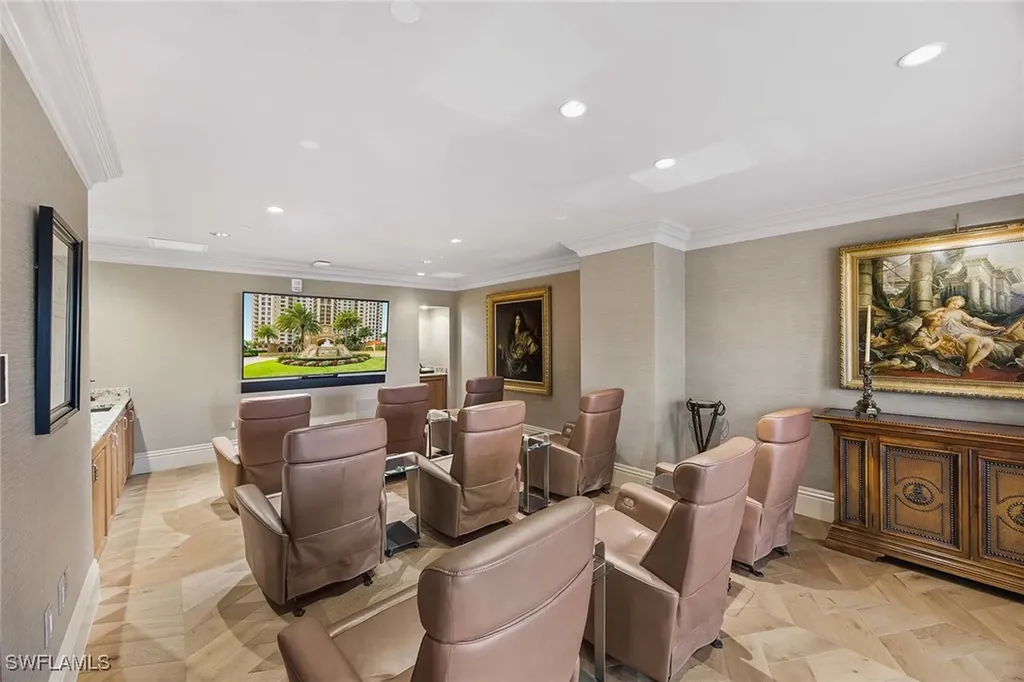 6597 Nicholas Boulevard E Naples FL 34108