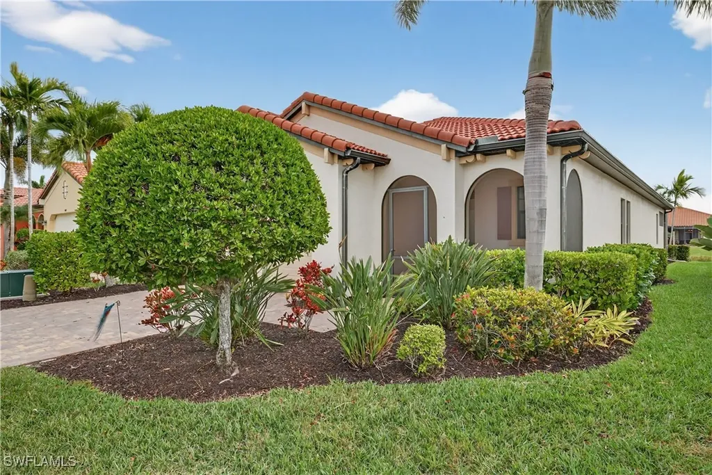 1412 Lucena Lane S Naples FL 34113