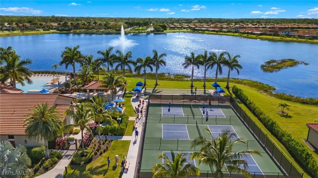 1412 Lucena Lane S Naples FL 34113