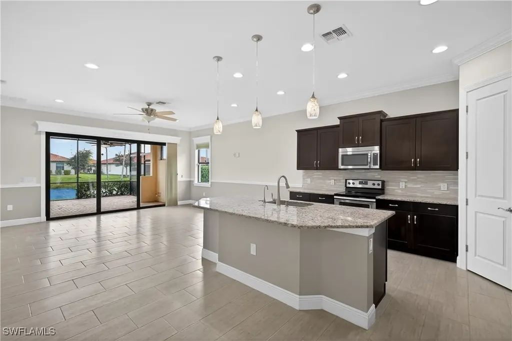 1412 Lucena Lane S Naples FL 34113