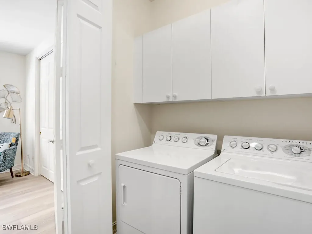 2847 Tiburon Boulevard E Naples FL 34109