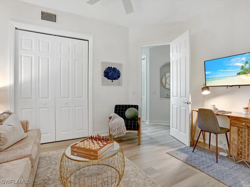 2847 Tiburon Boulevard E Naples FL 34109