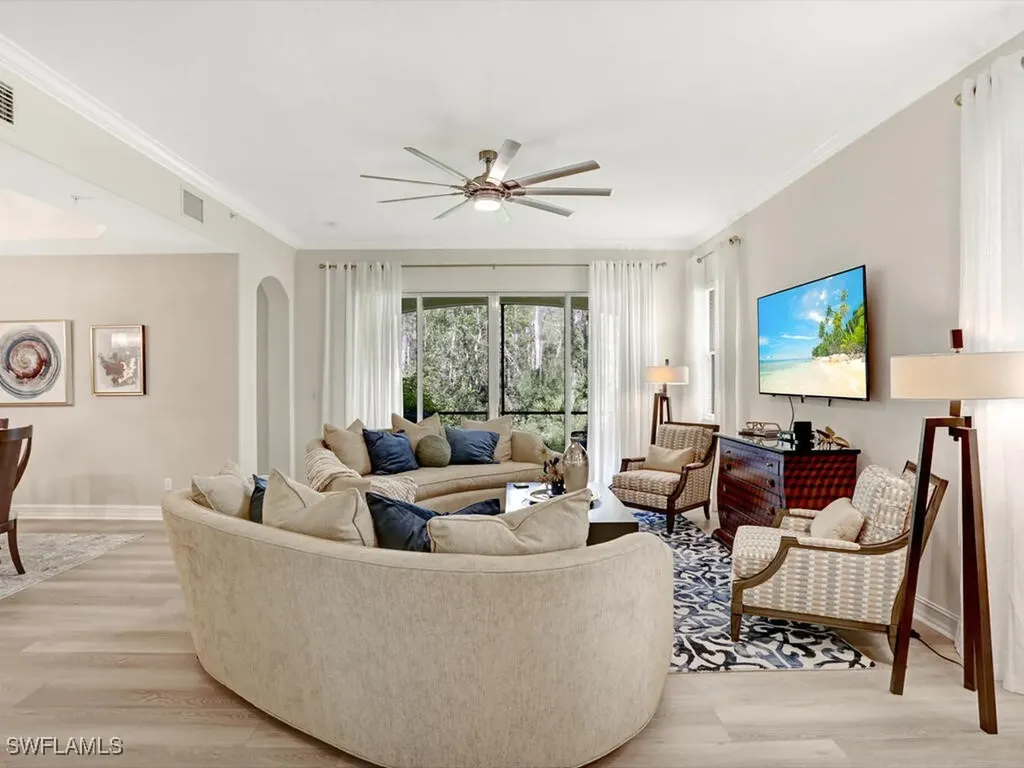 2847 Tiburon Boulevard E Naples FL 34109