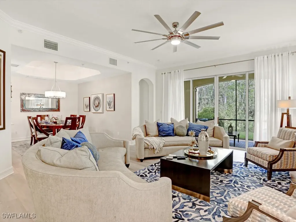 2847 Tiburon Boulevard E Naples FL 34109
