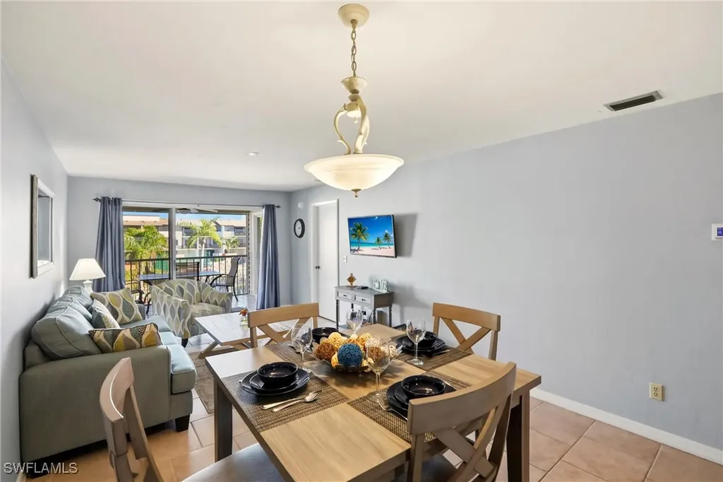 1060 Swallow Avenue Marco Island FL 34145