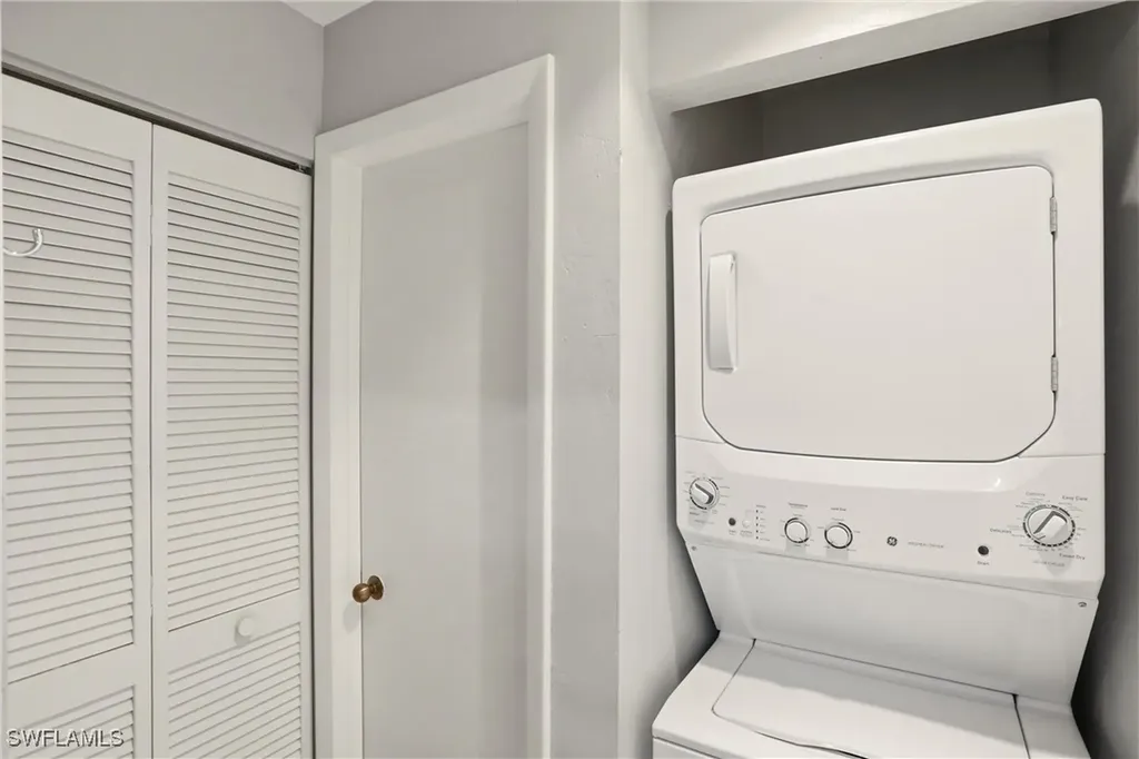 1060 Swallow Avenue Marco Island FL 34145