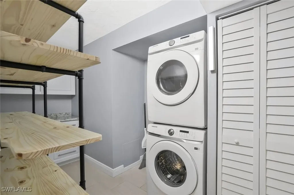 4000 Ice Castle Way Naples FL 34112