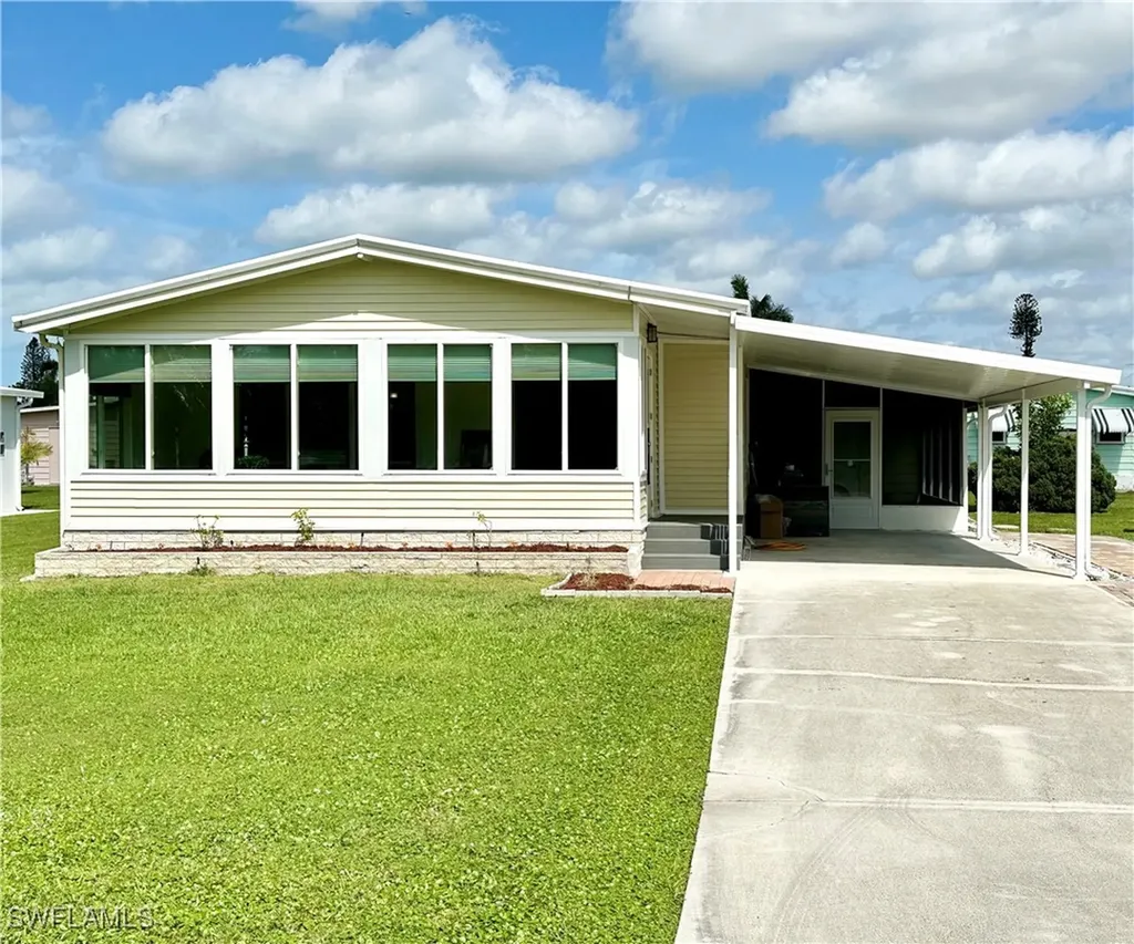 26287 Queen Mary Lane Bonita Springs FL 34135