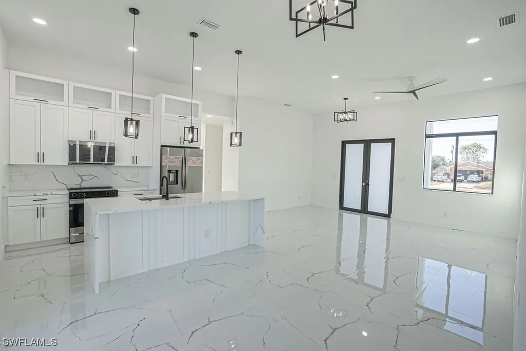 405 Kismet Parkway E Cape Coral FL 33909