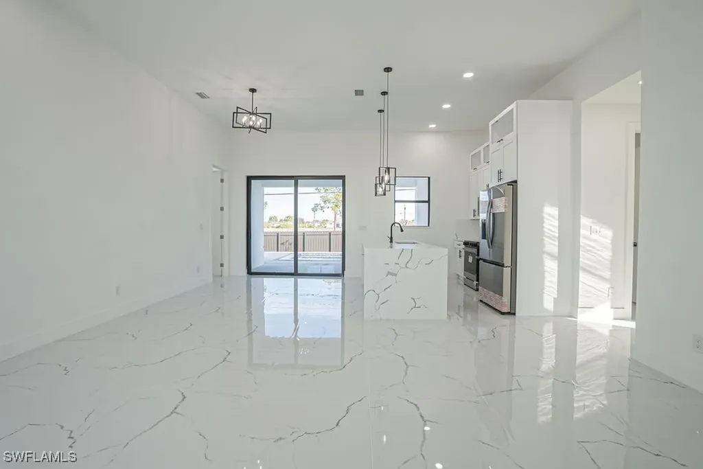 405 Kismet Parkway E Cape Coral FL 33909