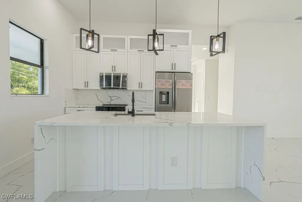 405 Kismet Parkway E Cape Coral FL 33909