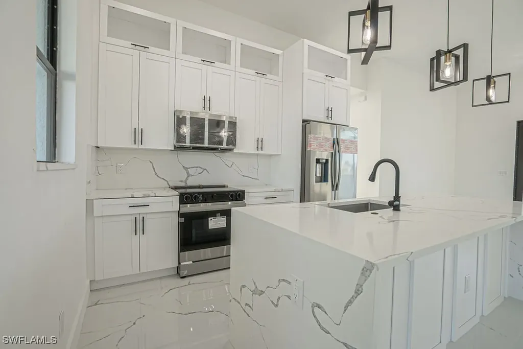 405 Kismet Parkway E Cape Coral FL 33909