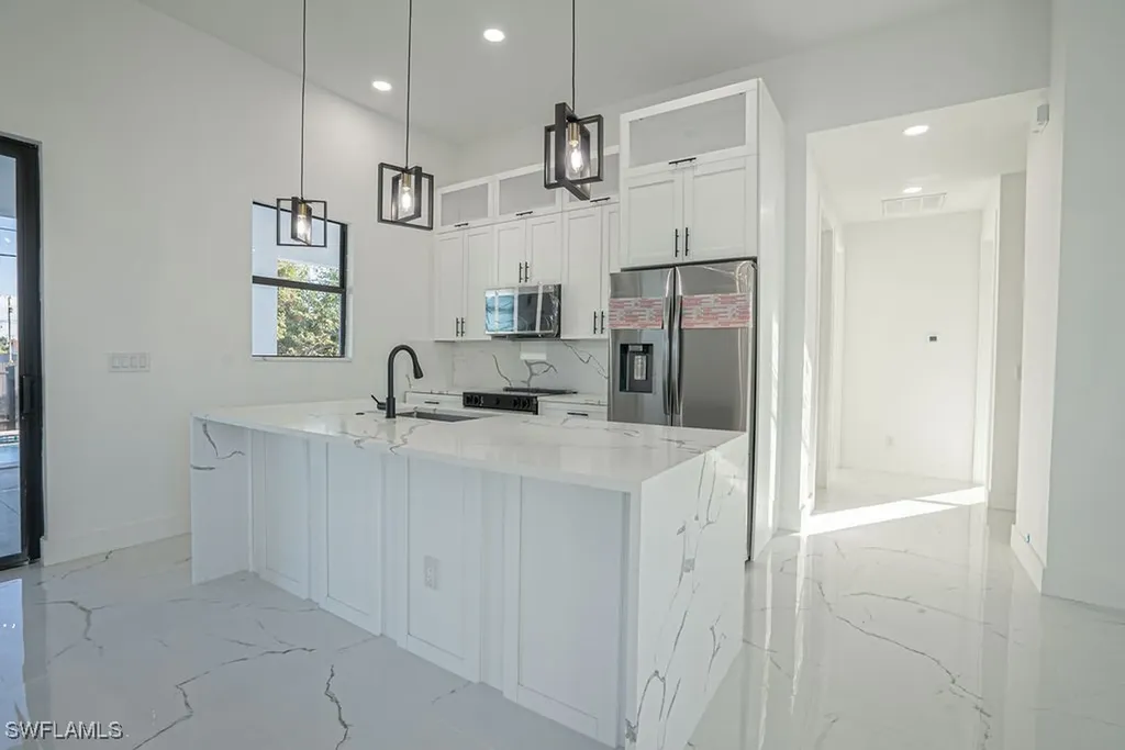 405 Kismet Parkway E Cape Coral FL 33909