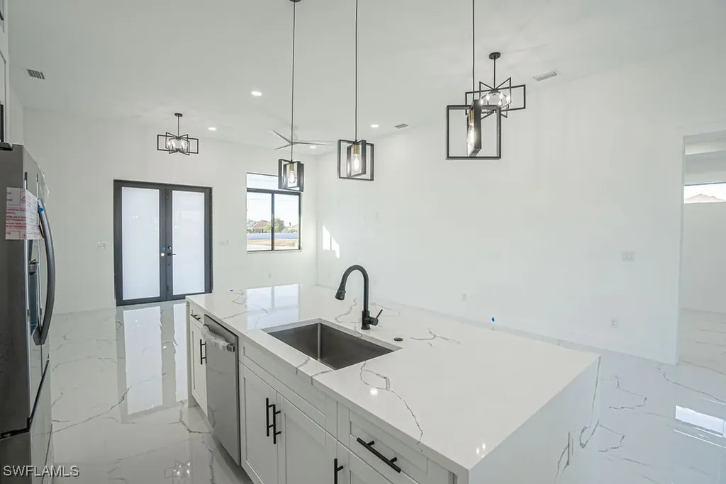 405 Kismet Parkway E Cape Coral FL 33909