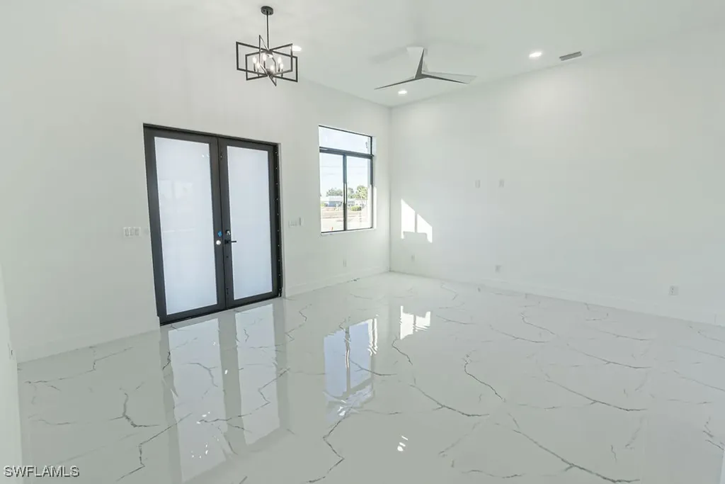 405 Kismet Parkway E Cape Coral FL 33909