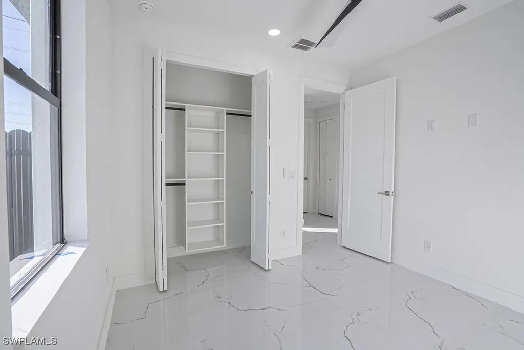 405 Kismet Parkway E Cape Coral FL 33909
