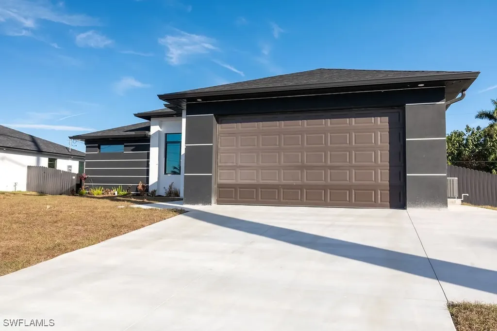 405 Kismet Parkway E Cape Coral FL 33909