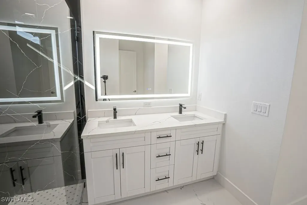 405 Kismet Parkway E Cape Coral FL 33909