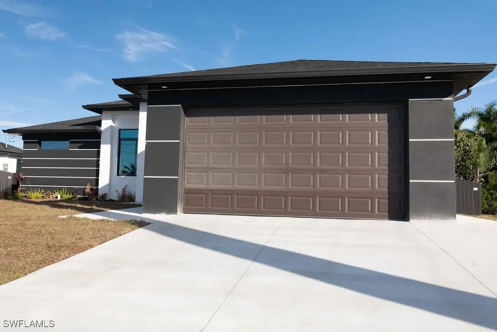 405 Kismet Parkway E Cape Coral FL 33909