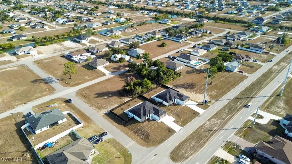 405 Kismet Parkway E Cape Coral FL 33909