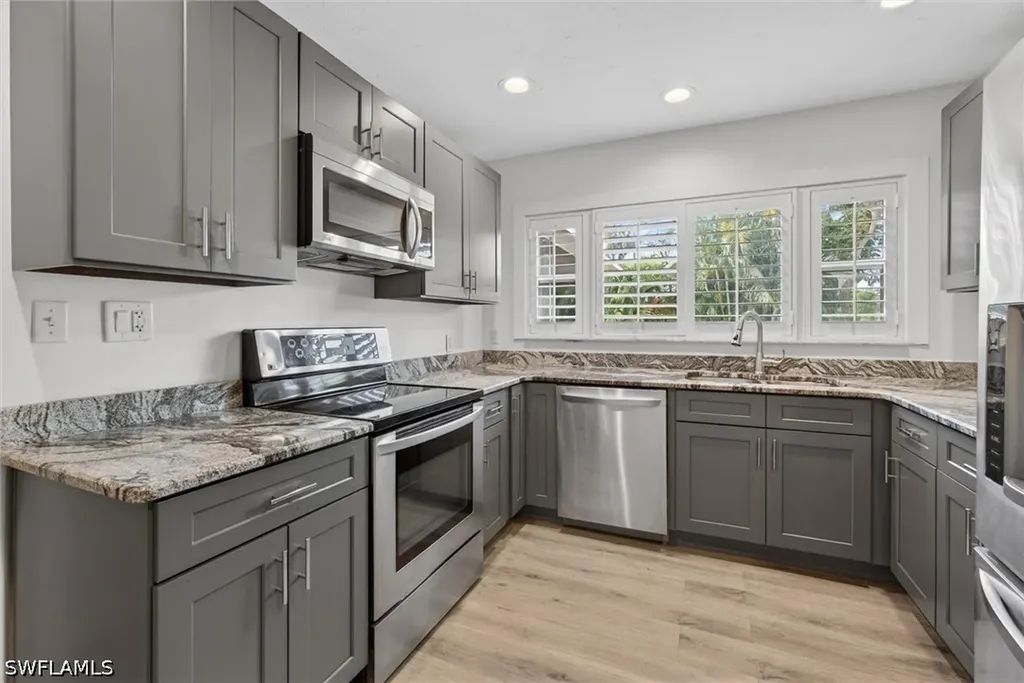 1420 Maravilla Avenue Fort Myers FL 33901