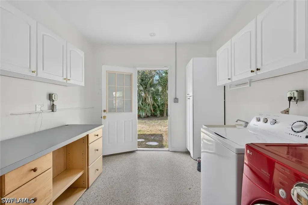 1420 Maravilla Avenue Fort Myers FL 33901