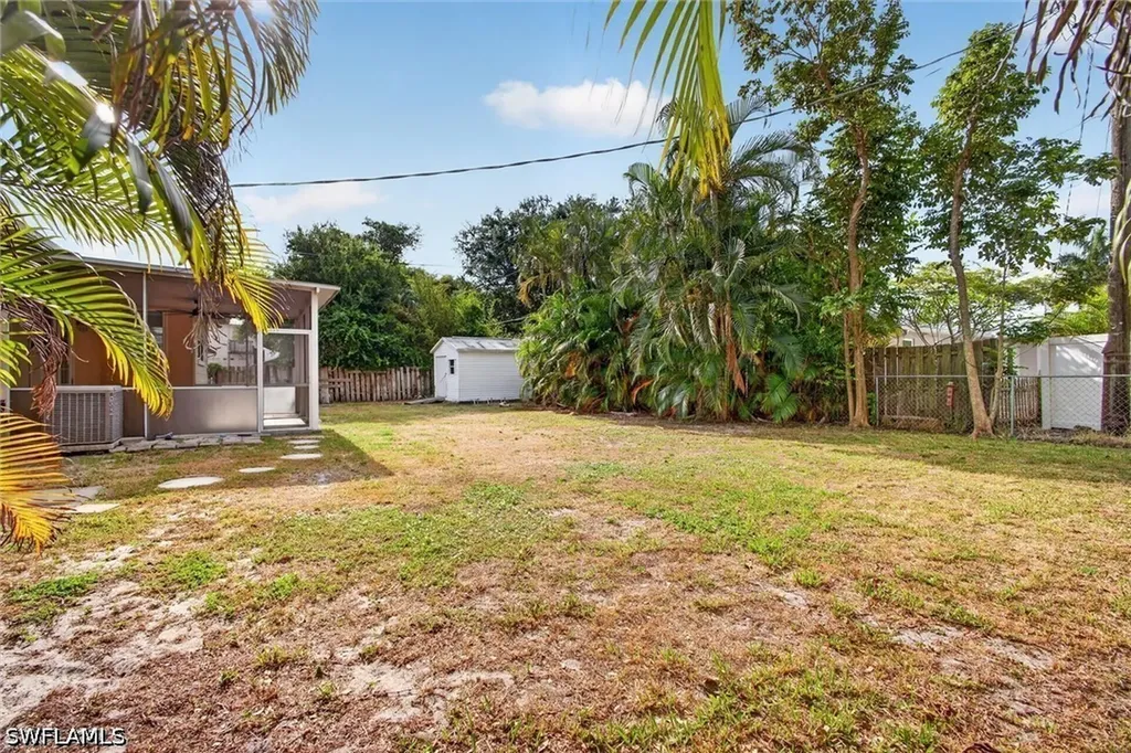 1420 Maravilla Avenue Fort Myers FL 33901