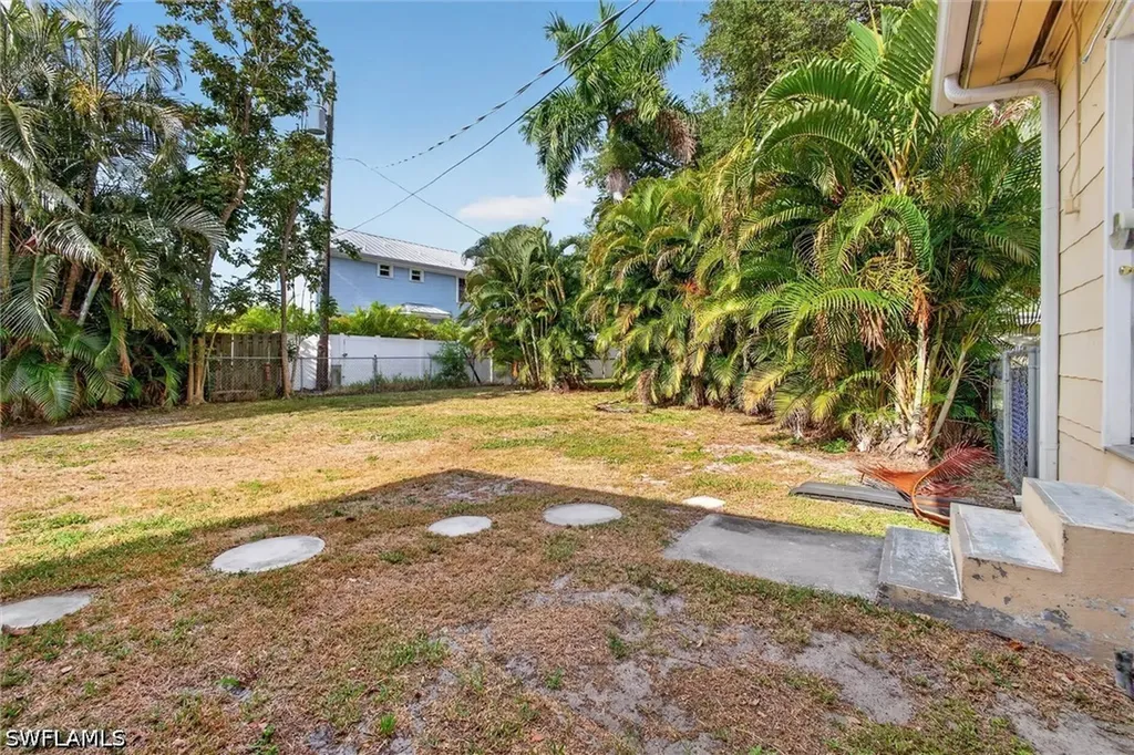1420 Maravilla Avenue Fort Myers FL 33901
