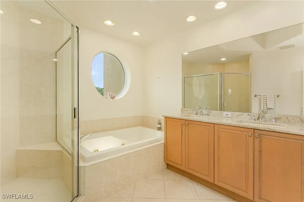2728 Tiburon Boulevard E Naples FL 34109